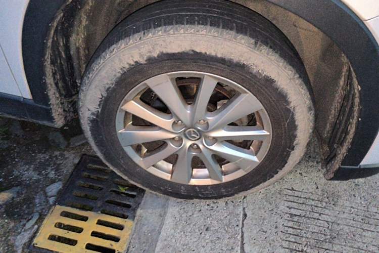 Used Mazda CX-5 2014 2.0L Automatic Two-Wheel Drive Urban Version Right Front Wheel Hub
