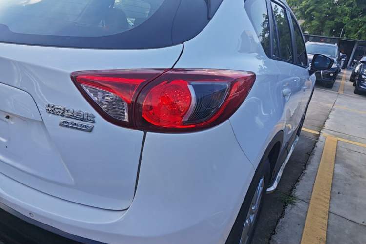 Used Mazda CX-5 2014 2.0L Automatic Two-Wheel Drive Urban Version Right Rear Taillight