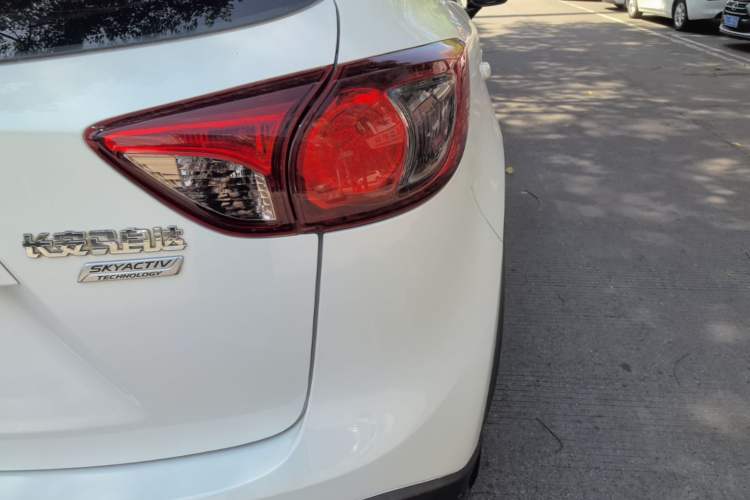Used Mazda CX-5 2014 2.0L Automatic Two-Wheel Drive Urban Version Right Rear Taillight