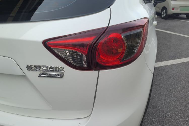Used Mazda CX-5 2014 2.0L Automatic Two-Wheel Drive Urban Version Right Rear Taillight