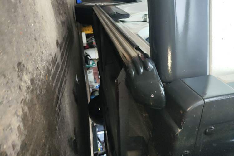 Used Mazda CX-5 2014 2.0L Automatic Two-Wheel Drive Urban Version Right Side Sill