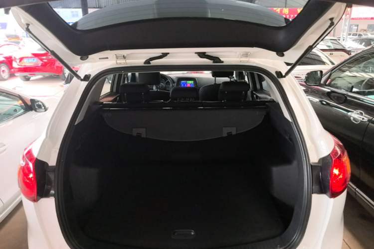 Used Mazda CX-5 2014 2.0L Automatic Two-Wheel Drive Urban Version Trunk