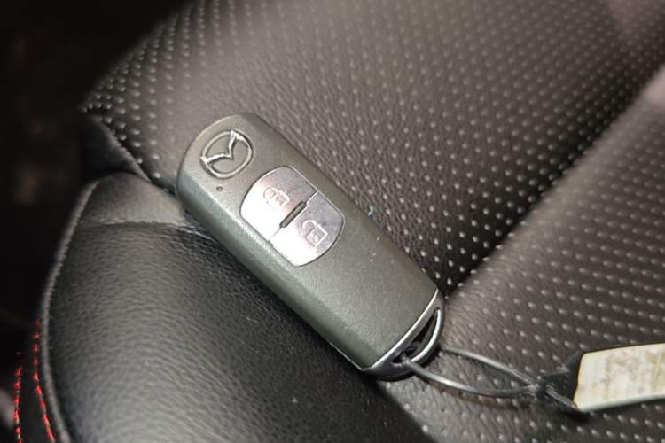 Used Mazda CX-5 2014 2.0L Automatic Two-Wheel Drive Urban Version Vehicle Key