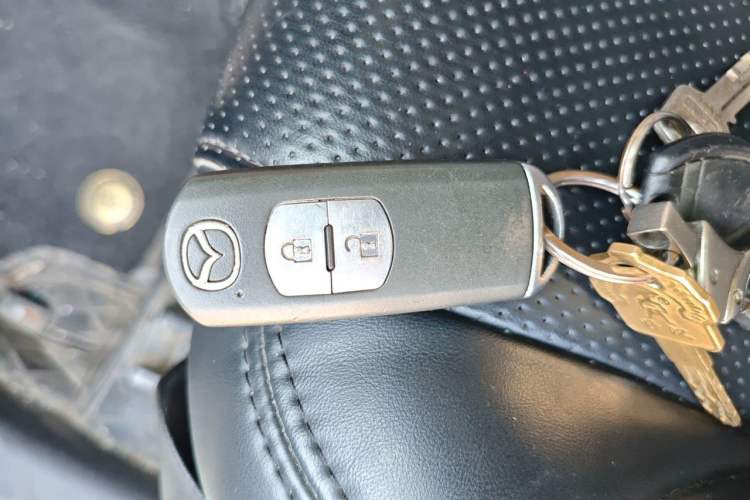 Used Mazda CX-5 2014 2.0L Automatic Two-Wheel Drive Urban Version Vehicle Key
