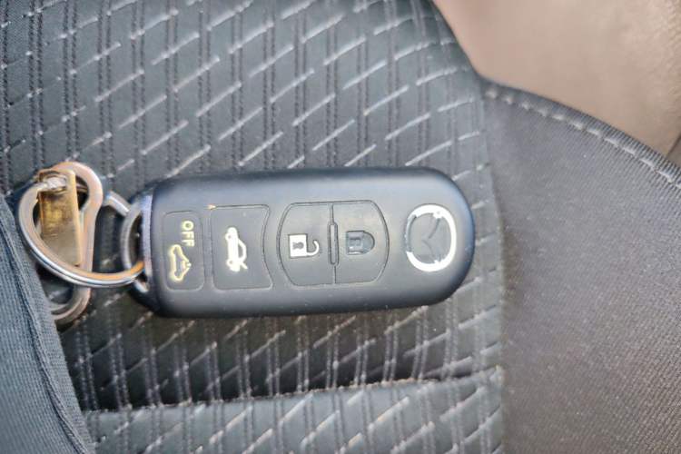 Used Mazda CX-5 2014 2.0L Automatic Two-Wheel Drive Urban Version Vehicle Key