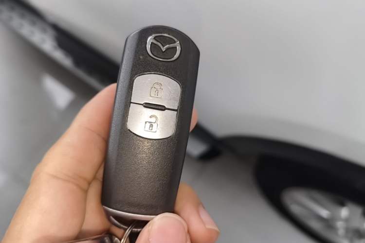 Used Mazda CX-5 2014 2.0L Automatic Two-Wheel Drive Urban Version Vehicle Key