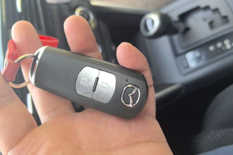 Used Mazda CX-5 2014 2.0L Automatic Two-Wheel Drive Urban Version Vehicle Key