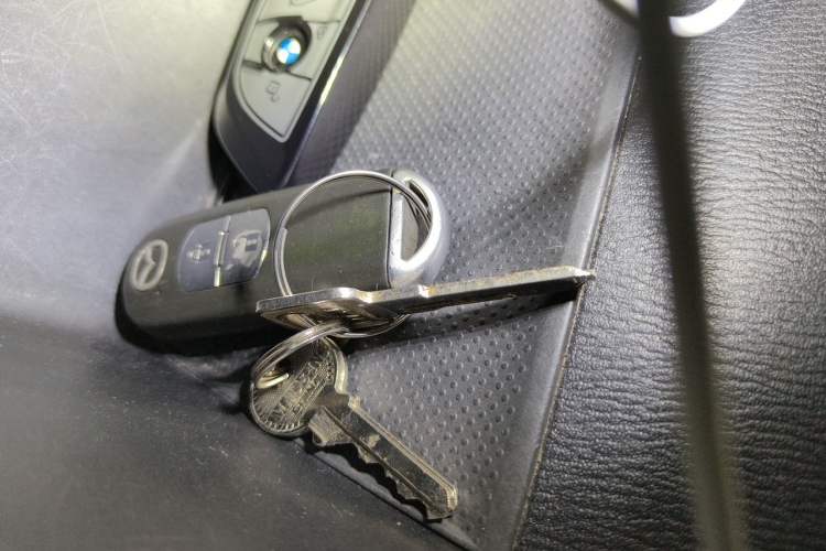 Used Mazda CX-5 2014 2.0L Automatic Two-Wheel Drive Urban Version Vehicle Key