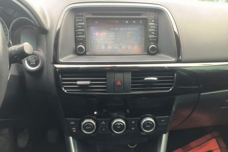 Used Mazda CX-5 2015 2.0L Manual Two-Wheel Drive Comfort Version Audio And AC Panel