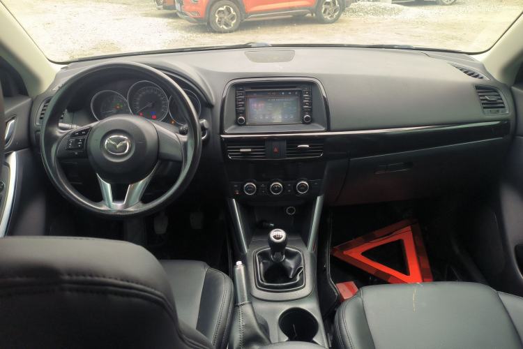 Used Mazda CX-5 2015 2.0L Manual Two-Wheel Drive Comfort Version Center Console