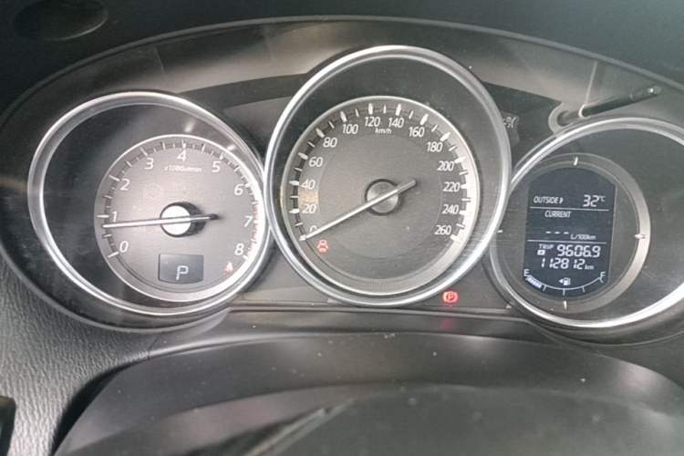 Used Mazda CX-5 2015 2.0L Automatic Two-Wheel Drive Urban Version Instrument Cluster