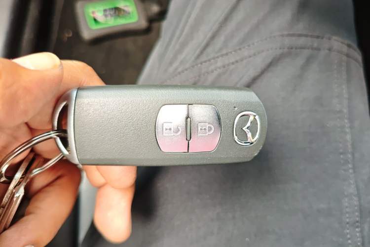 Used Mazda CX-5 2015 2.0L Automatic Two-Wheel Drive Urban Version Vehicle Key
