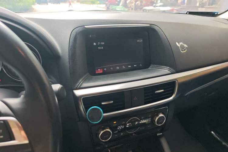 Used Mazda CX-5 2015 2.5L Automatic 4x4 Flagship Model Audio And AC Panel