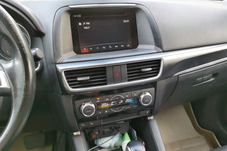 Used Mazda CX-5 2015 2.5L Automatic 4x4 Flagship Model Audio And AC Panel