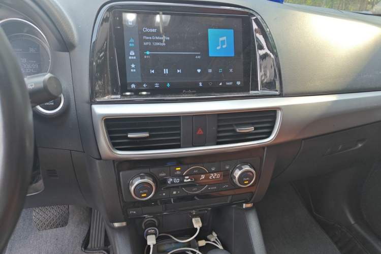 Used Mazda CX-5 2015 2.0L Automatic Two-Wheel Drive Urban Version Audio And AC Panel