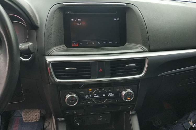 Used Mazda CX-5 2015 2.5L Automatic 4x4 Flagship Model Audio And AC Panel