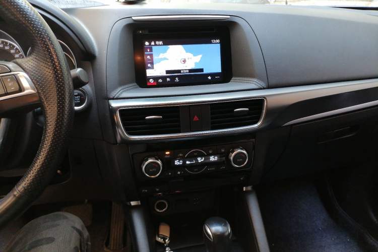 Used Mazda CX-5 2015 2.5L Automatic 4x4 Flagship Model Audio And AC Panel