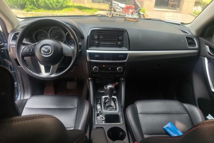 Used Mazda CX-5 2015 2.0L Automatic Two-Wheel Drive Urban Version Center Console
