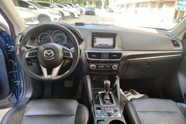 Used Mazda CX-5 2015 2.5L Automatic 4x4 Flagship Model Center Console