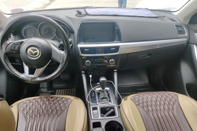 Used Mazda CX-5 2015 2.0L Automatic Two-Wheel Drive Urban Version Center Console