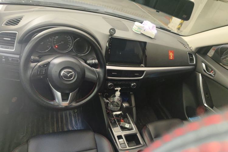 Used Mazda CX-5 2015 2.0L Automatic Two-Wheel Drive Urban Version Center Console