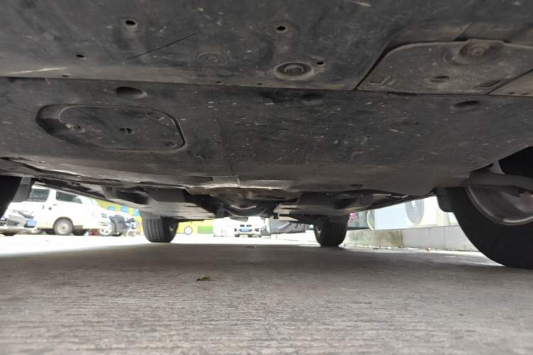 Used Mazda CX-5 2015 2.0L Automatic Two-Wheel Drive Urban Version Chassis Front