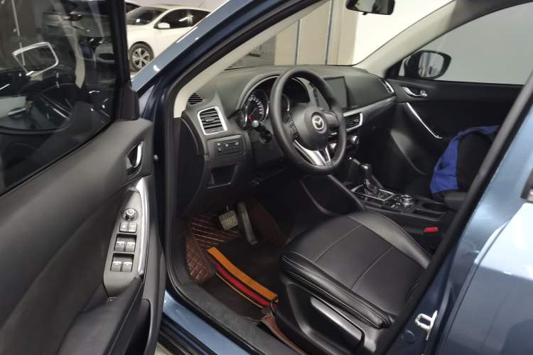 Used Mazda CX-5 2015 2.0L Automatic Two-Wheel Drive Urban Version Driver Seat