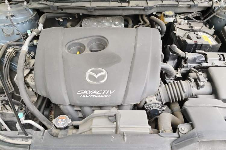 Used Mazda CX-5 2015 2.0L Automatic Two-Wheel Drive Urban Version Engine Bay
