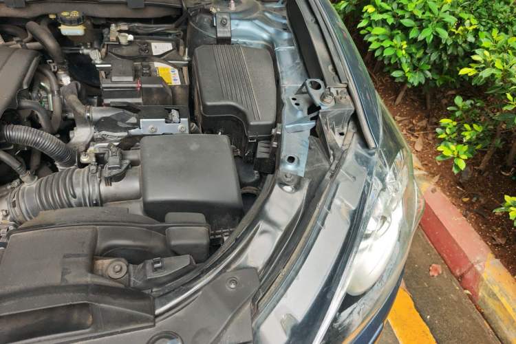 Used Mazda CX-5 2015 2.5L Automatic 4x4 Flagship Model Engine Bay Left
