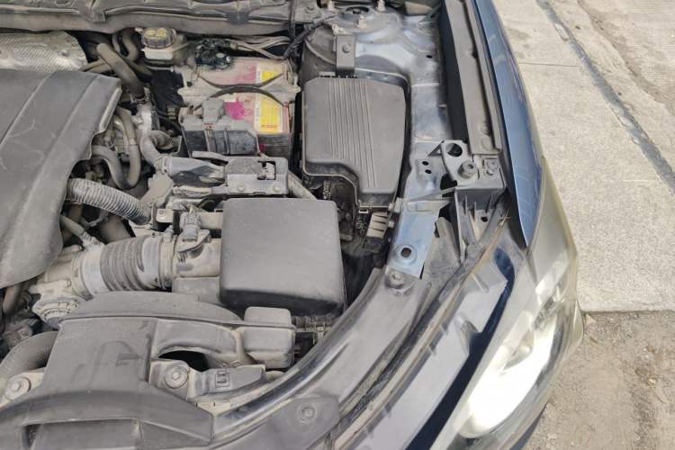 Used Mazda CX-5 2015 2.0L Automatic Two-Wheel Drive Urban Version Engine Bay Left