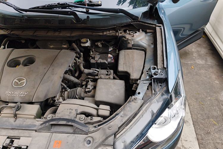 Used Mazda CX-5 2015 2.0L Automatic Two-Wheel Drive Urban Version Engine Bay Left