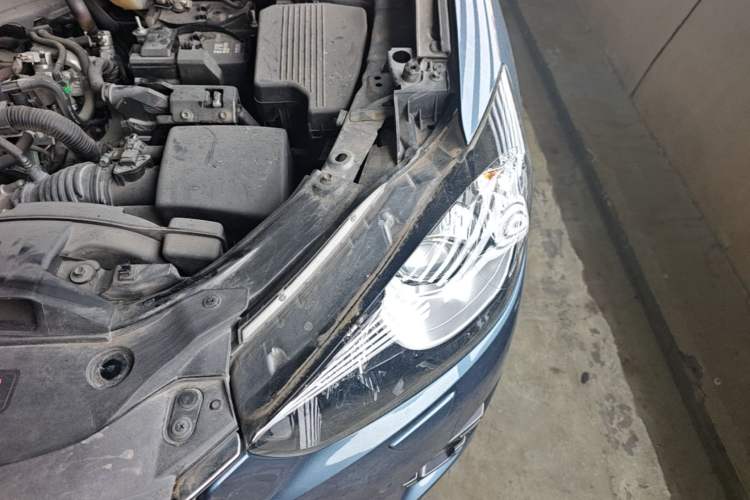 Used Mazda CX-5 2015 2.5L Automatic 4x4 Flagship Model Engine Bay Left