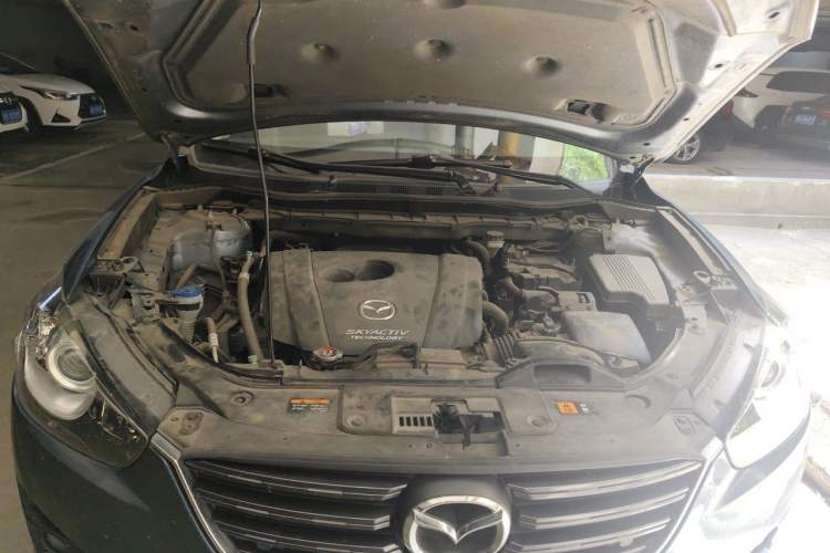 Used Mazda CX-5 2015 2.0L Automatic Two-Wheel Drive Urban Version Engine Bay