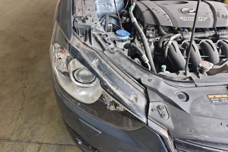 Used Mazda CX-5 2015 2.5L Automatic 4x4 Flagship Model Engine Bay Right