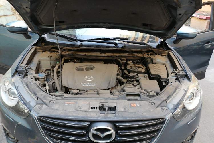 Used Mazda CX-5 2015 2.5L Automatic 4x4 Flagship Model Engine Bay
