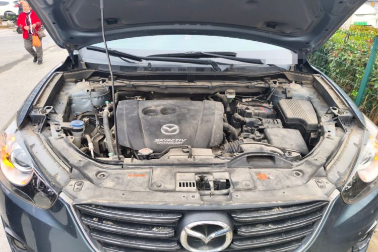 Used Mazda CX-5 2015 2.0L Manual Two-Wheel Drive Comfort Version Engine Bay
