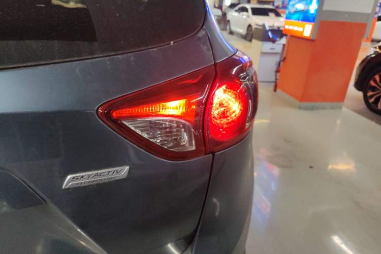 Used Mazda CX-5 2015 2.5L Automatic 4x4 Prestige Edition Exterior 3
