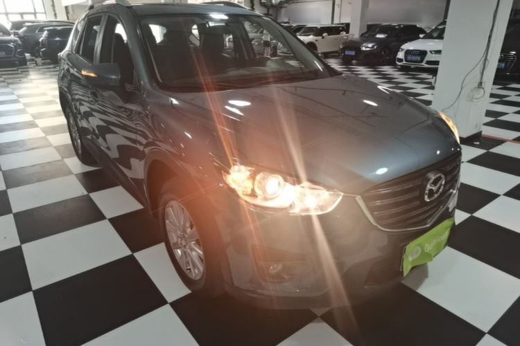 Used Mazda CX-5 2015 2.0L Automatic Two-Wheel Drive Urban Version Front Right 45 Deg