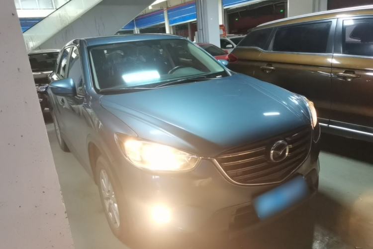 Used Mazda CX-5 2015 2.0L Automatic Two-Wheel Drive Urban Version Front Right 45 Deg