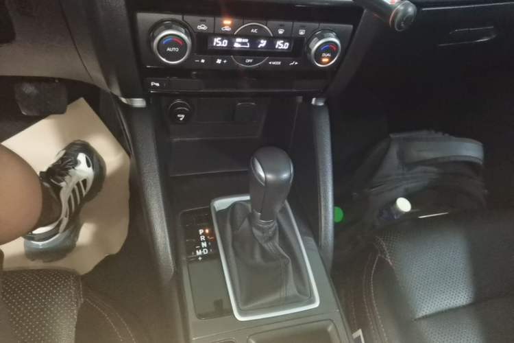 Used Mazda CX-5 2015 2.0L Automatic Two-Wheel Drive Urban Version Gear Lever