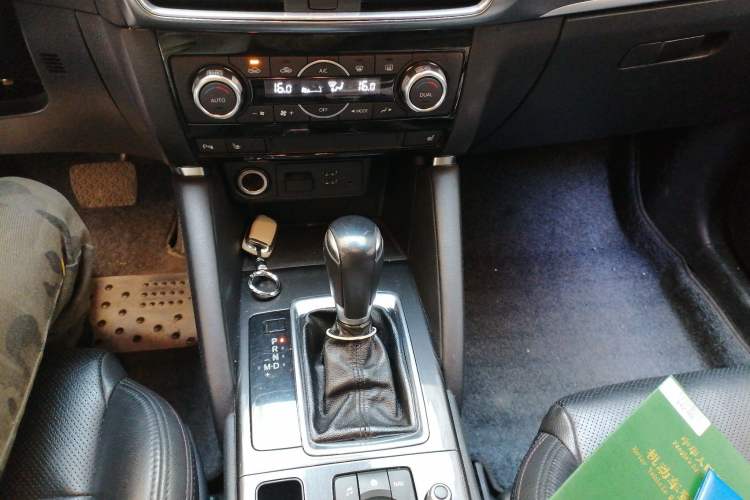 Used Mazda CX-5 2015 2.5L Automatic 4x4 Flagship Model Gear Lever