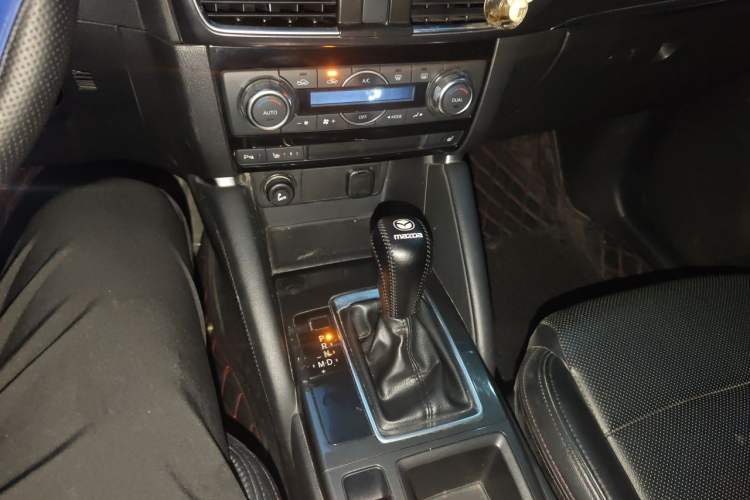 Used Mazda CX-5 2015 2.5L Automatic 4x4 Prestige Edition Gear Lever