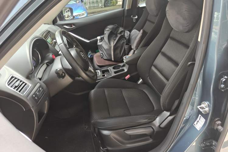 Used Mazda CX-5 2015 2.0L Automatic Two-Wheel Drive Urban Version Left Front Seat