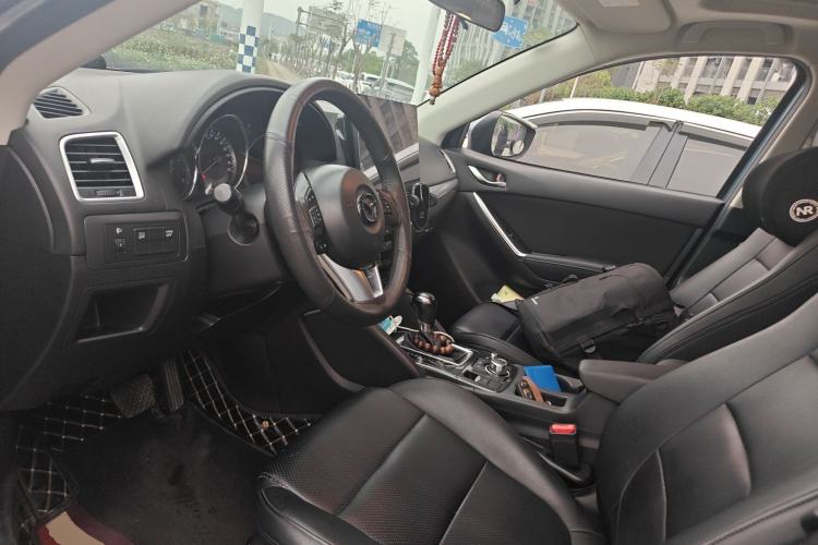 Used Mazda CX-5 2015 2.0L Automatic Two-Wheel Drive Urban Version Left Front Seat