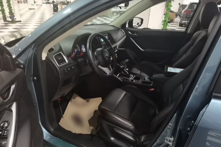 Used Mazda CX-5 2015 2.0L Automatic Two-Wheel Drive Urban Version Left Front Seat