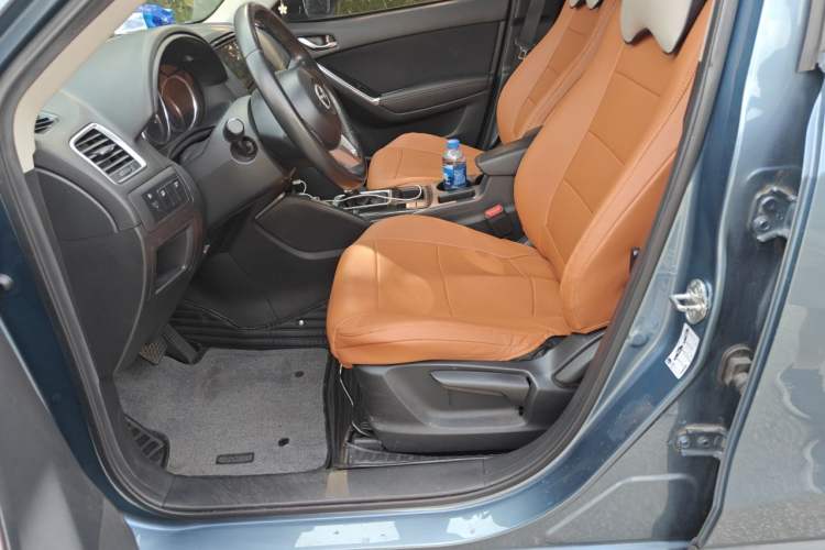 Used Mazda CX-5 2015 2.0L Automatic Two-Wheel Drive Urban Version Left Front Seat