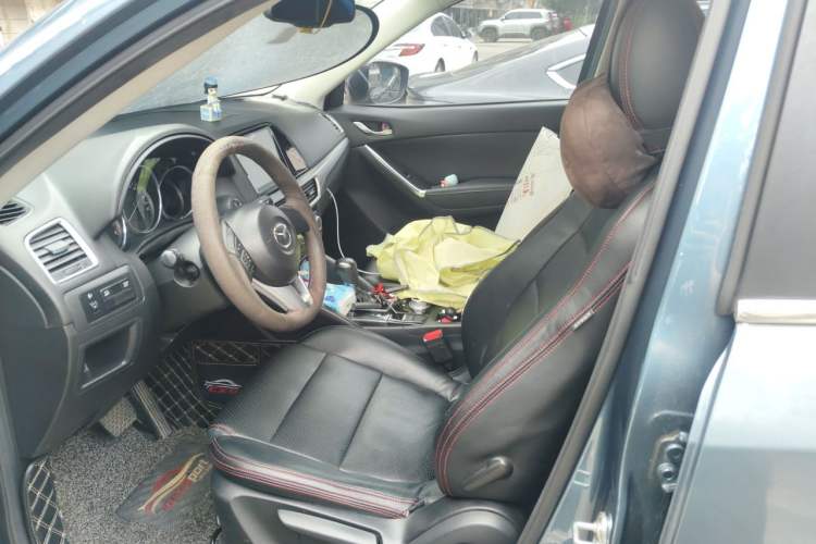 Used Mazda CX-5 2015 2.0L Automatic Two-Wheel Drive Urban Version Left Front Seat