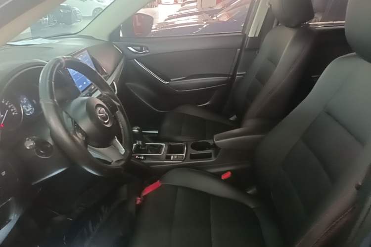 Used Mazda CX-5 2015 2.0L Automatic Two-Wheel Drive Urban Version Left Front Seat