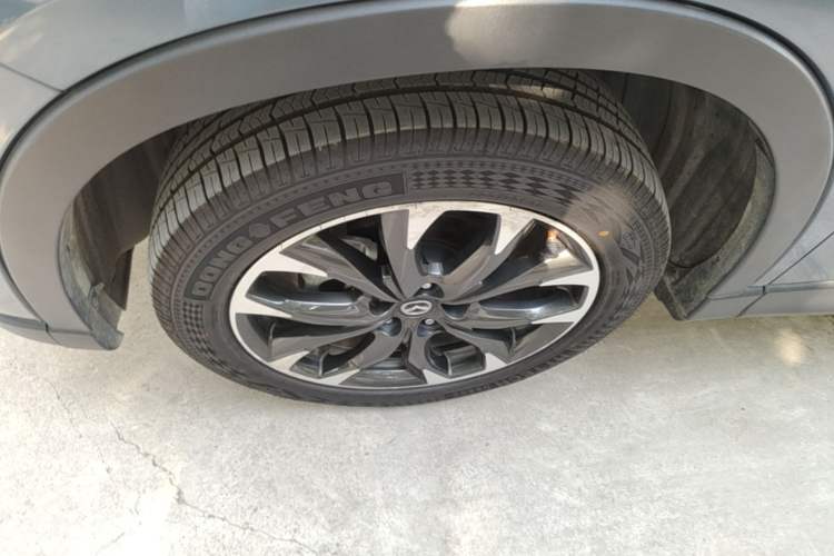 Used Mazda CX-5 2015 2.5L Automatic 4x4 Flagship Model Left Front Wheel Hub