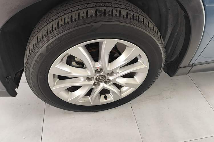 Used Mazda CX-5 2015 2.5L Automatic 4x4 Prestige Edition Left Front Wheel Hub